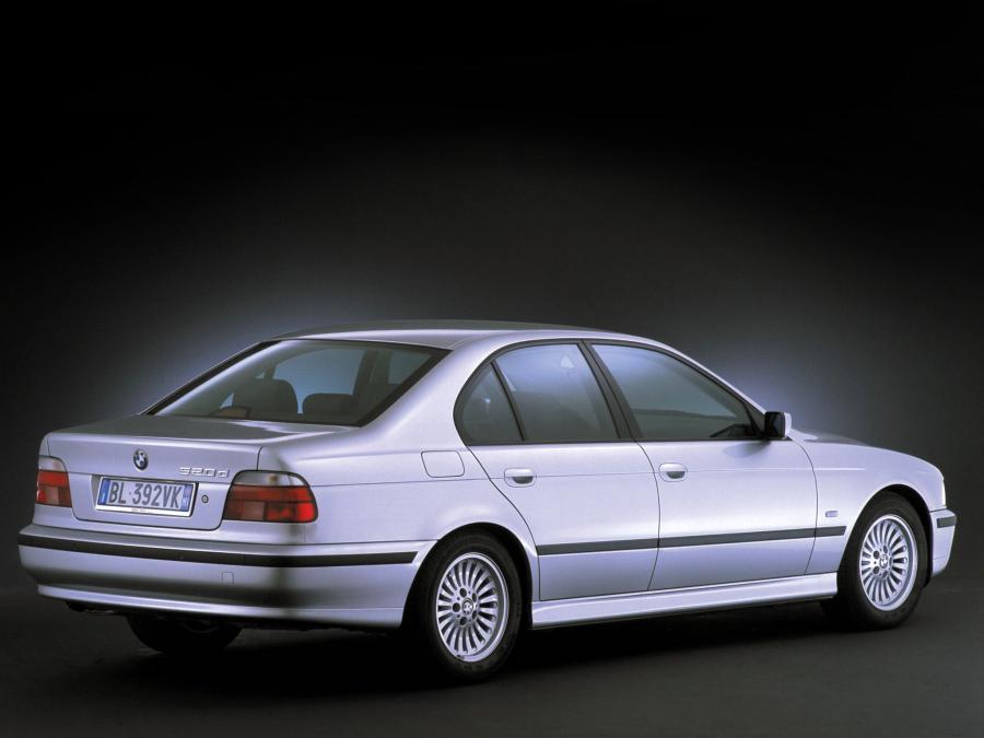  BMW 520d Sedan 2000 года  (фото 4 из 6)